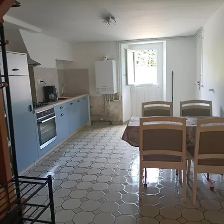 Semesterbostad La Maison Bleue 1 *